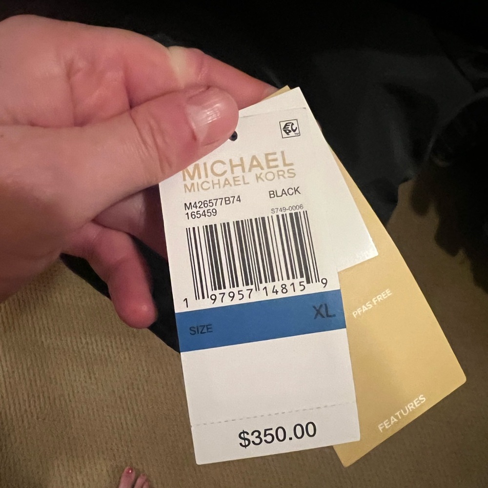 Michael Kors Women’s Hooded Puffer Coat - Picture 5 of 7